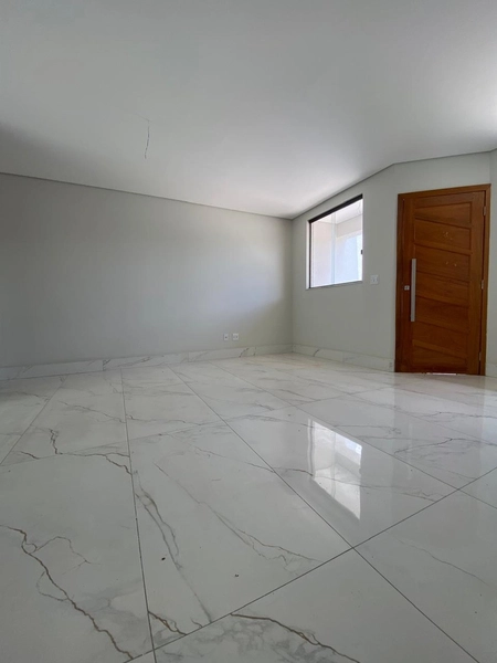 CASA GEMINADA INDIVIDUAL | 3 QUARTOS | SUITE| 2 VAGAS | BAIRRO: 24ª foto da galeria de imagens do imóvel