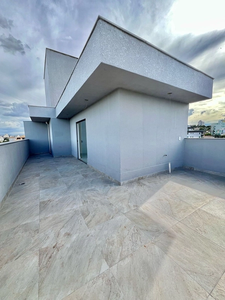 COBERTURA COM ELEVADOR 2 QUARTOS E COM VISTA DEFINITIVA - BAIRRO CABRA: 1ª foto da galeria de imagens do imóvel