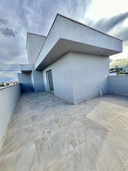 COBERTURA COM ELEVADOR 2 QUARTOS E COM VISTA DEFINITIVA - BAIRRO CABRA: 2ª foto da galeria de imagens do imóvel