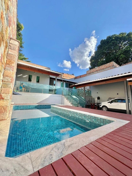 CASA| 4QUARTOS | 4 VAGAS| BAIRRO SANTA TEREZINHA - R$890.000,00: 2ª foto da galeria de imagens do imóvel