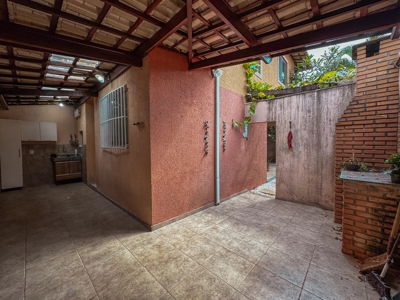 CASA GEMINADA Á VENDA | 160M² ÁREA TOTAL | ENTRADA INDIVIDUAL | 03 Q: 11ª foto da galeria de imagens do imóvel
