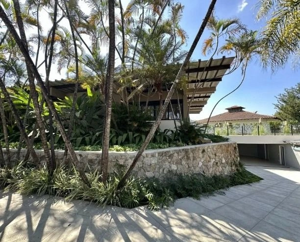 CASA BANDEIRANTES | 4 SUÍTES | 8 VAGAS - BAIRRO BANDEIRANTES: 9ª foto da galeria de imagens do imóvel
