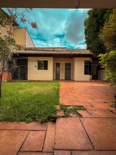 LINDA CASA NO SERRANO | 04 Q | 1 SUITE | DUPLEX | 4 VAGAS | HABITE-SE: 2ª foto da galeria de imagens do imóvel