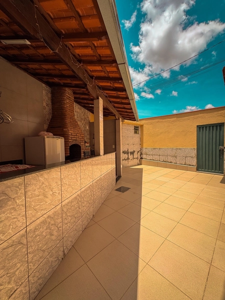 CASA LINEAR | BAIRRO LUANA (REGIÃO DO XANGRILÁ): 4ª foto da galeria de imagens do imóvel