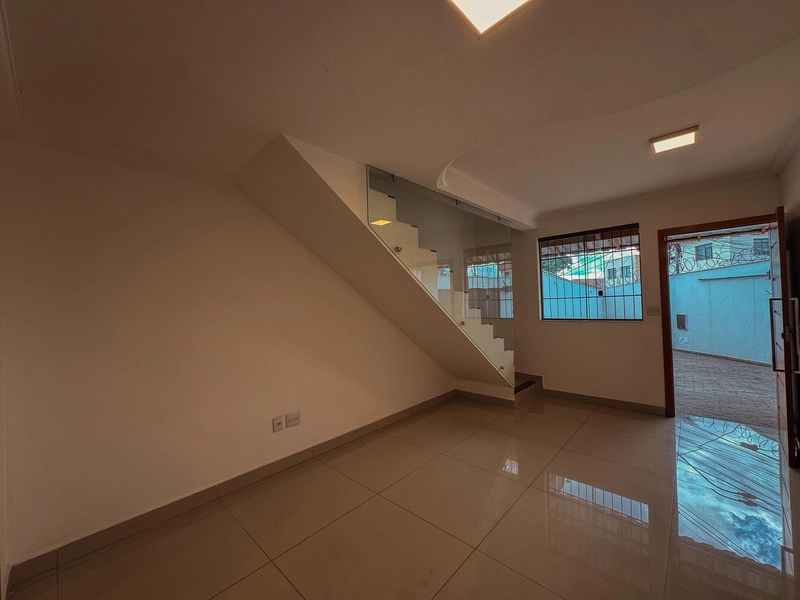 LINDA CASA Á VENDA | BAIRRO SANTA BRANCA | 116M² | 02 QUARTOS: 8ª foto da galeria de imagens do imóvel