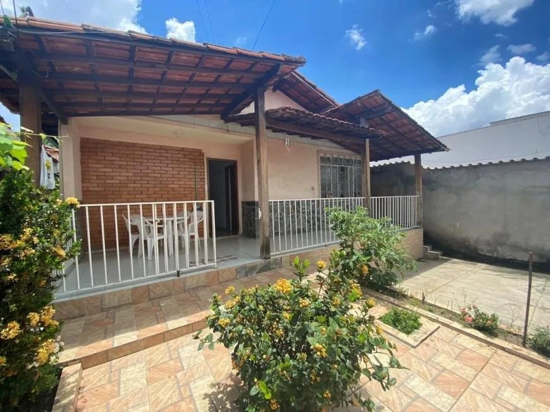 CASA | 3 QUARTOS | 01 SUITE|04 BANHEIROS | 2 VAGAS: 2ª foto da galeria de imagens do imóvel