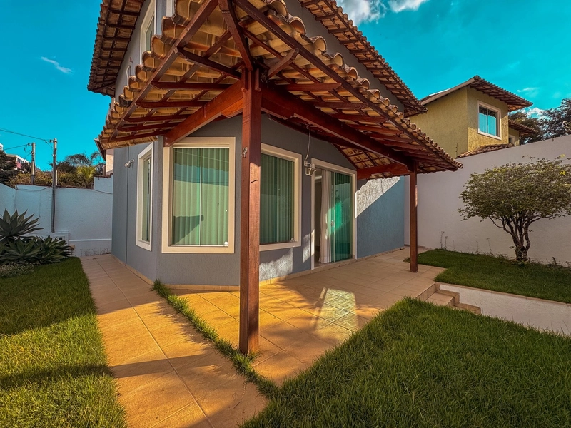 LINDA CASA Á VENDA | BAIRRO CASTELO | LOTE 298M²: 4ª foto da galeria de imagens do imóvel