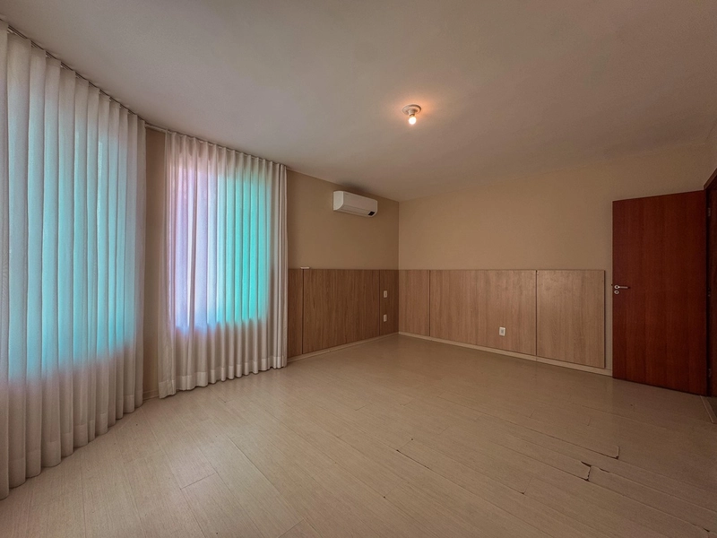 LINDA CASA Á VENDA | BAIRRO CASTELO | LOTE 298M²: 25ª foto da galeria de imagens do imóvel