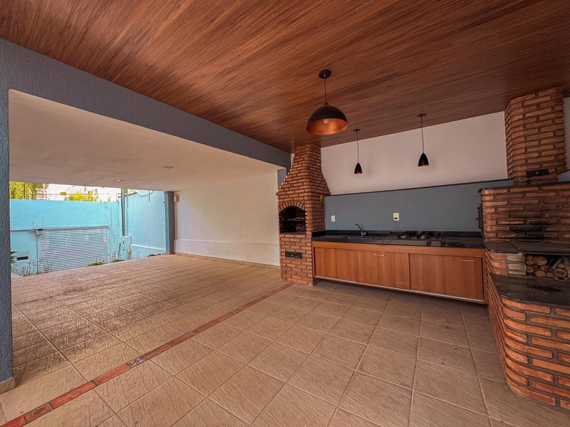LINDA CASA Á VENDA | BAIRRO CASTELO | LOTE 298M²: 12ª foto da galeria de imagens do imóvel