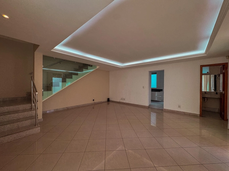 LINDA CASA Á VENDA | BAIRRO CASTELO | LOTE 298M²: 16ª foto da galeria de imagens do imóvel