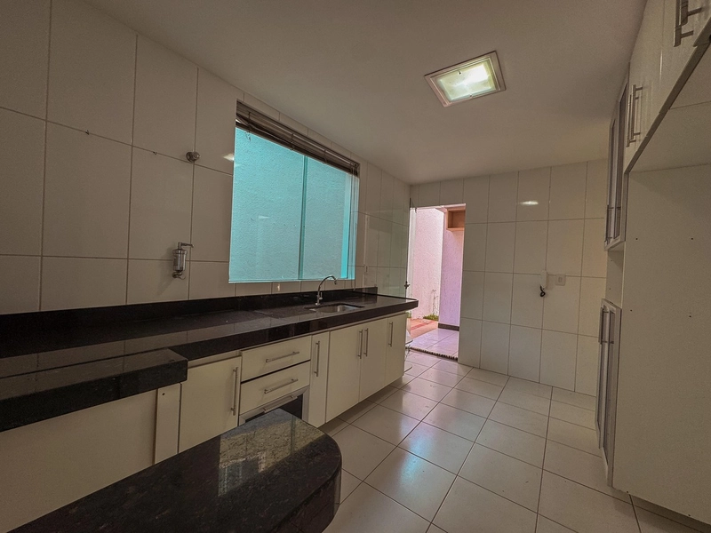 LINDA CASA Á VENDA | BAIRRO CASTELO | LOTE 298M²: 22ª foto da galeria de imagens do imóvel