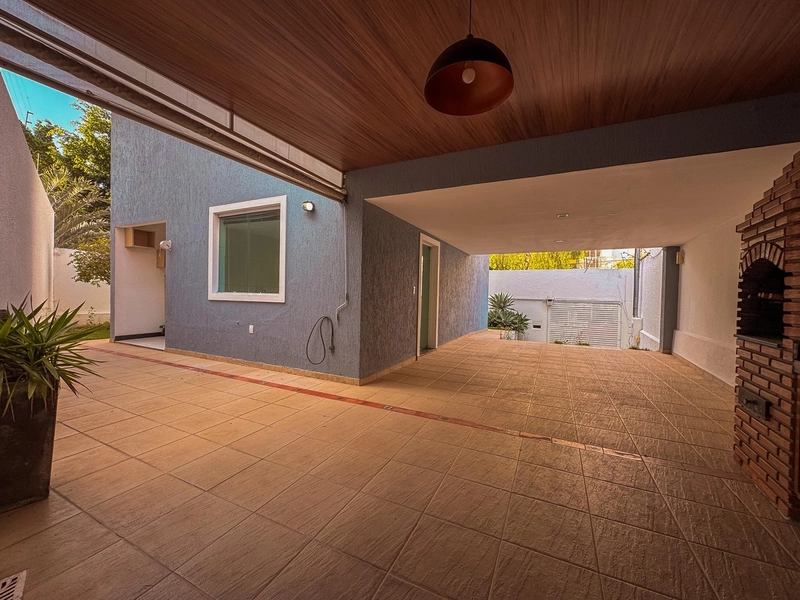LINDA CASA Á VENDA | BAIRRO CASTELO | LOTE 298M²: 7ª foto da galeria de imagens do imóvel