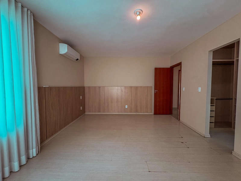 LINDA CASA Á VENDA | BAIRRO CASTELO | LOTE 298M²: 24ª foto da galeria de imagens do imóvel
