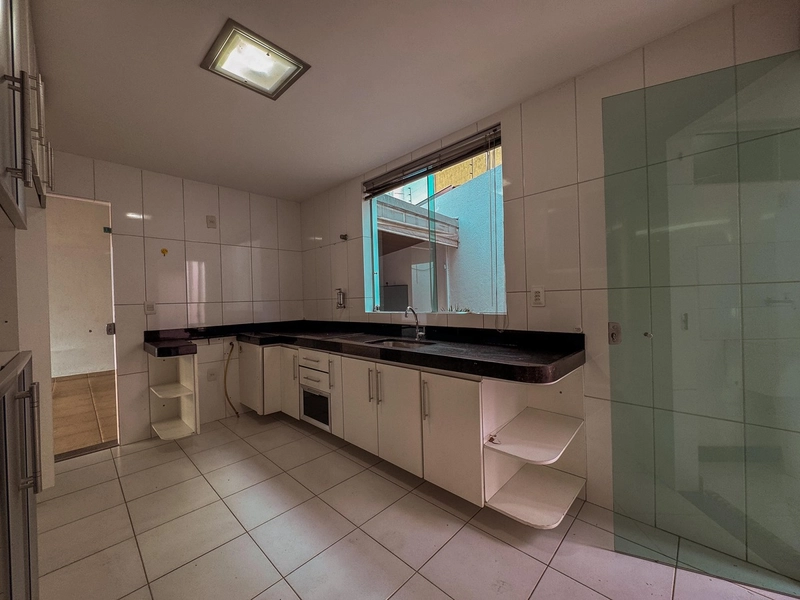 LINDA CASA Á VENDA | BAIRRO CASTELO | LOTE 298M²: 20ª foto da galeria de imagens do imóvel