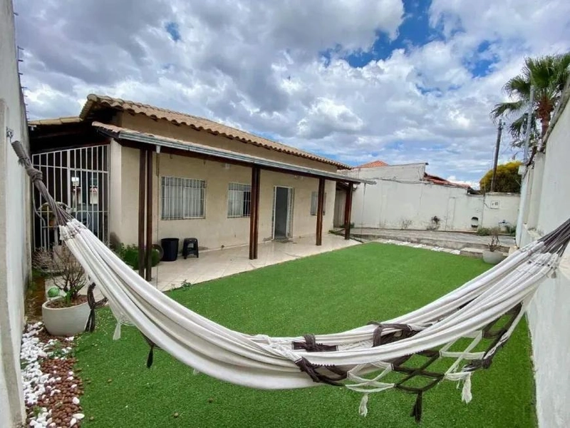 CASA LINEAR | 4 QUARTOS | 5 VAGAS – SANTA TEREZINHA - R$ 1.200.000,00: 2ª foto da galeria de imagens do imóvel