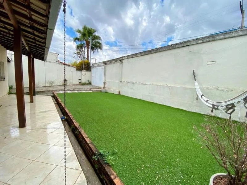CASA LINEAR | 4 QUARTOS | 5 VAGAS – SANTA TEREZINHA - R$ 1.200.000,00: 3ª foto da galeria de imagens do imóvel