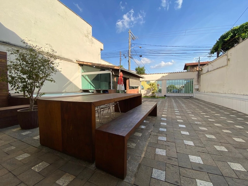 CASA l 4 QUARTOS l 1 SUITE |03 BANHEIROS | 06 VAGAS: 9ª foto da galeria de imagens do imóvel