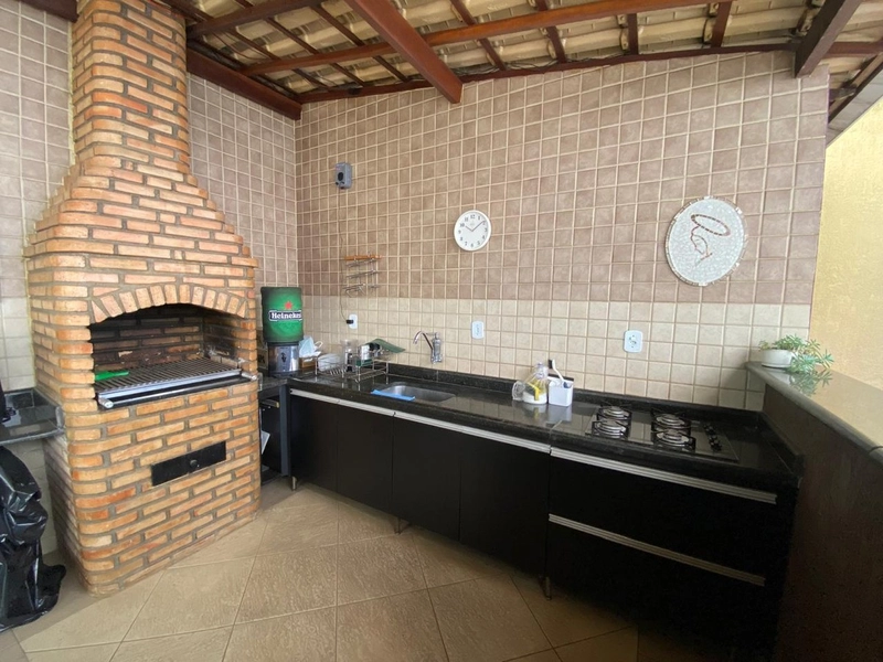 CASA l 04 QUARTOS l 01 SUITE | 04 BANHEIROS | 08 VAGAS: 14ª foto da galeria de imagens do imóvel