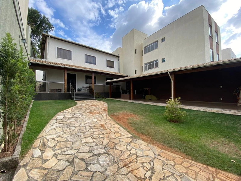 CASA l 04 QUARTOS l 01 SUITE | 04 BANHEIROS | 08 VAGAS: 3ª foto da galeria de imagens do imóvel