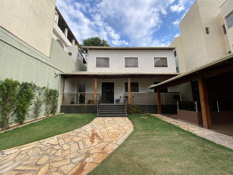 CASA l 04 QUARTOS l 01 SUITE | 04 BANHEIROS | 08 VAGAS: 2ª foto da galeria de imagens do imóvel