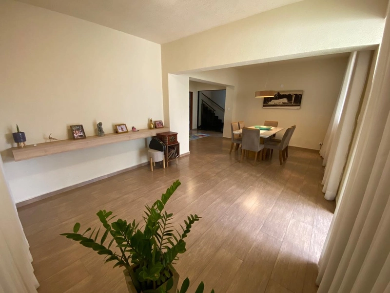 CASA l 04 QUARTOS l 01 SUITE | 04 BANHEIROS | 08 VAGAS: 22ª foto da galeria de imagens do imóvel