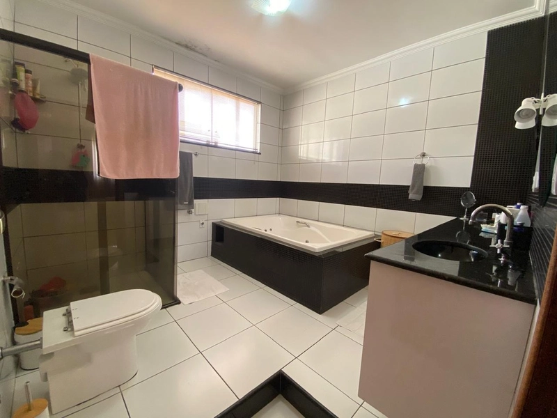 CASA l 04 QUARTOS l 01 SUITE | 04 BANHEIROS | 08 VAGAS: 29ª foto da galeria de imagens do imóvel