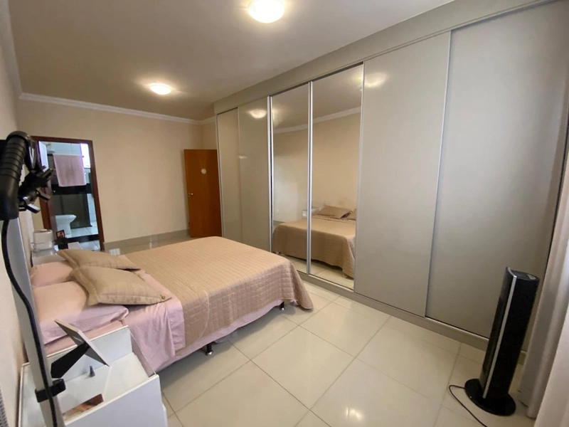 CASA l 04 QUARTOS l 01 SUITE | 04 BANHEIROS | 08 VAGAS: 28ª foto da galeria de imagens do imóvel