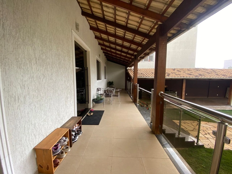 CASA l 04 QUARTOS l 01 SUITE | 04 BANHEIROS | 08 VAGAS: 9ª foto da galeria de imagens do imóvel