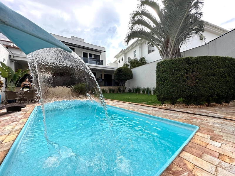 Belíssima casa com piscina | 04 Quartos | 01 Suíte |04 banheiros |: 3ª foto da galeria de imagens do imóvel