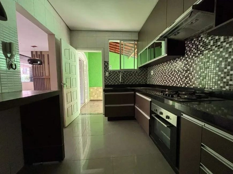 CASA GEMINADA 3 QUARTOS | 04 BANHEIROS| 01 SUITE | 4 VAGAS: 10ª foto da galeria de imagens do imóvel