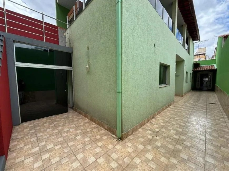 CASA GEMINADA 3 QUARTOS | 04 BANHEIROS| 01 SUITE | 4 VAGAS: 20ª foto da galeria de imagens do imóvel