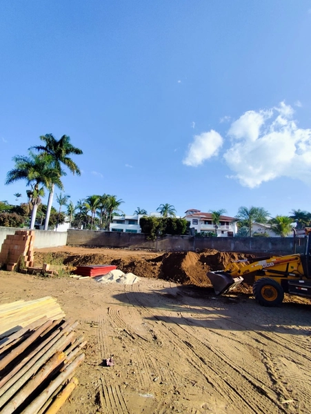 LOTE PLANO l BAIRRO BANDEIRANTES- R$ 2.500.000,00: 1ª foto da galeria de imagens do imóvel