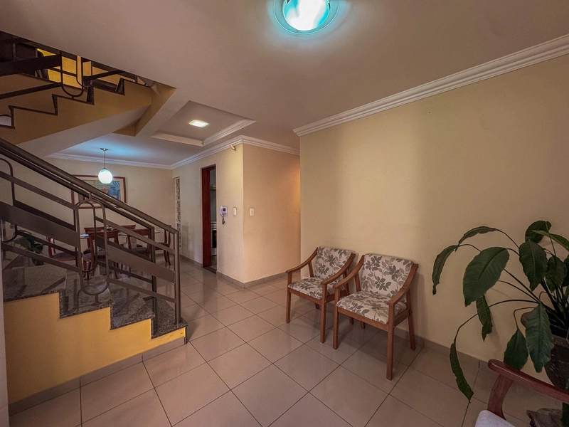Casa triplex | 5 Quartos | 4 banheiros | Suíte |04 Vagas: 17ª foto da galeria de imagens do imóvel