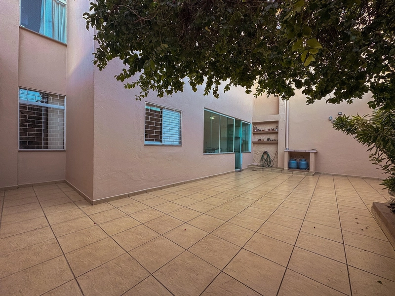 Casa triplex | 5 Quartos | 4 banheiros | Suíte |04 Vagas: 7ª foto da galeria de imagens do imóvel