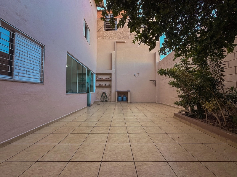 Casa triplex | 5 Quartos | 4 banheiros | Suíte |04 Vagas: 8ª foto da galeria de imagens do imóvel