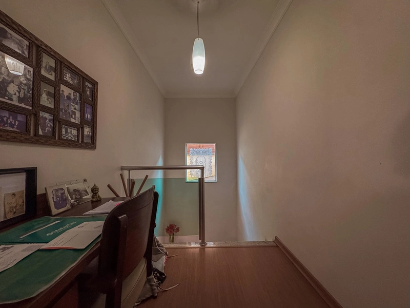 Belíssima Casa Geminada no Bairro Cabral | 170m² | 03 Quartos |: 15ª foto da galeria de imagens do imóvel