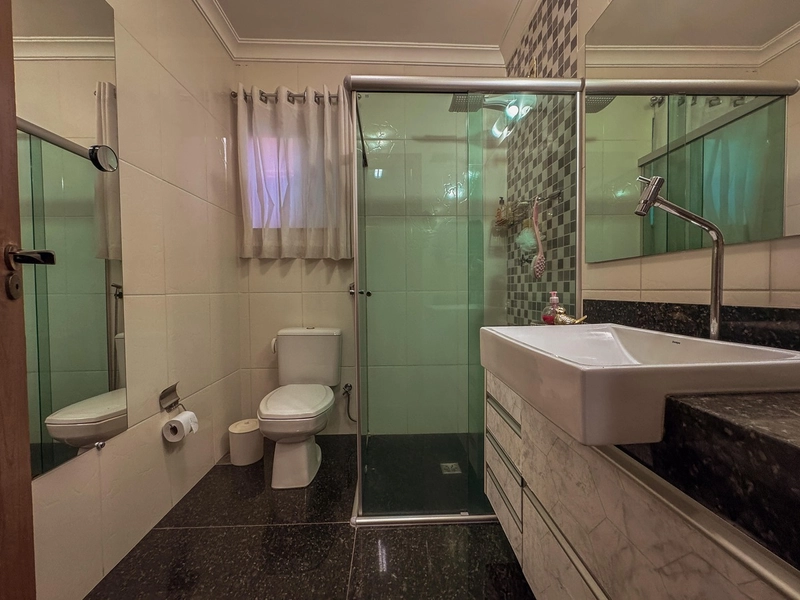 Belíssima Casa Geminada no Bairro Cabral | 170m² | 03 Quartos |: 23ª foto da galeria de imagens do imóvel