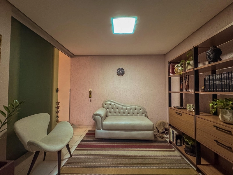 Belíssima Casa Geminada no Bairro Cabral | 170m² | 03 Quartos |: 26ª foto da galeria de imagens do imóvel