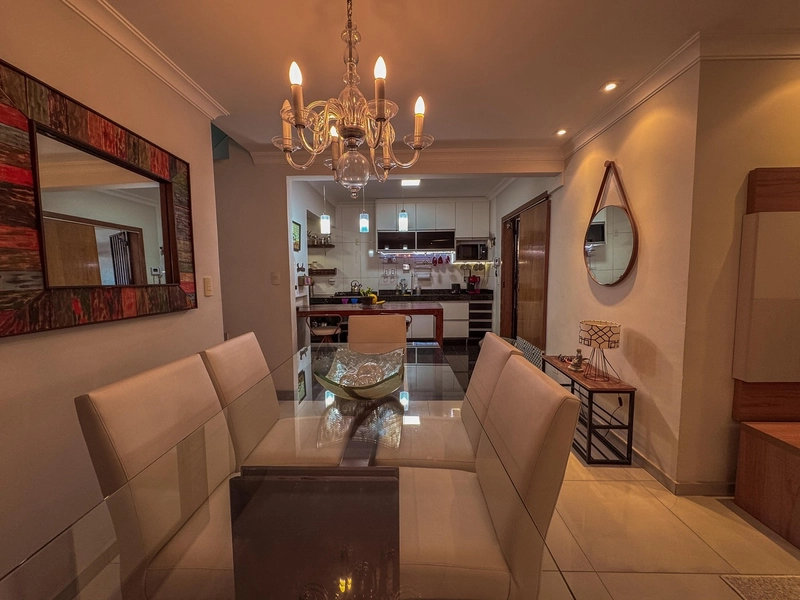 Belíssima Casa Geminada no Bairro Cabral | 170m² | 03 Quartos |: 5ª foto da galeria de imagens do imóvel
