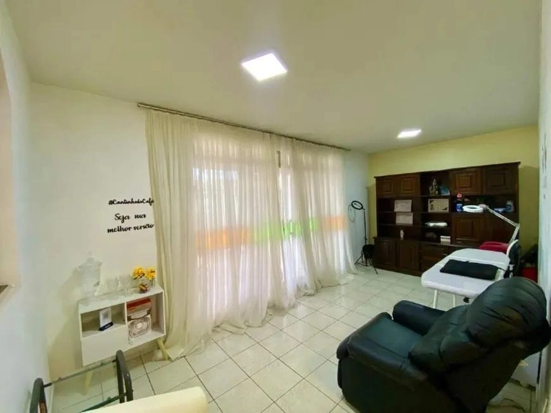 CASA | 3 QUARTOS| 01 SUITE | 02 BANHEIROS | 3 VAGAS: 3ª foto da galeria de imagens do imóvel