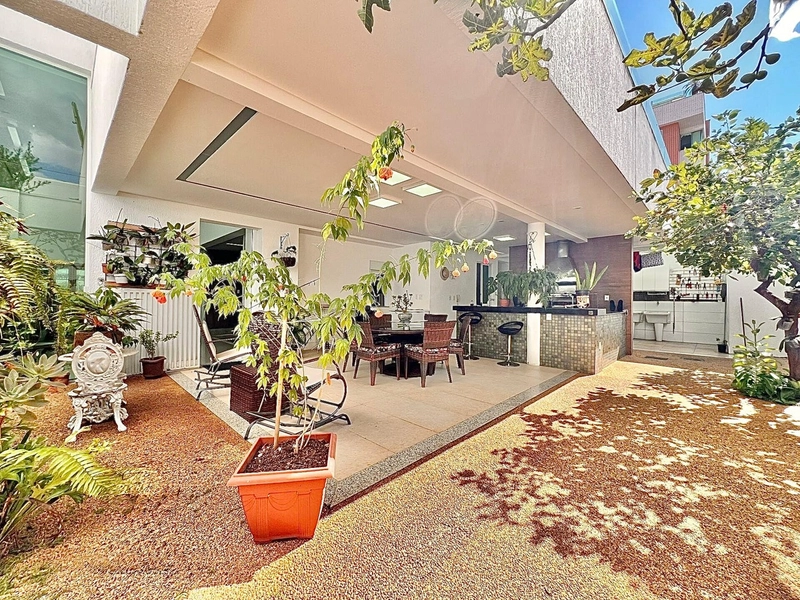 CASA ALTO PADRÃO À VENDA NO BAIRRO CASTELO I 3 QUARTOS I 4 VAGAS: 3ª foto da galeria de imagens do imóvel