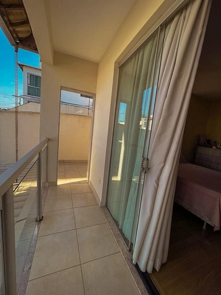 Belíssima Casa Geminada no Bairro Cabral | 250m² Construídos |: 18ª foto da galeria de imagens do imóvel