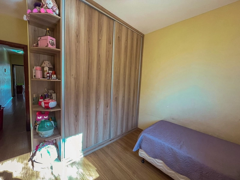 Belíssima Casa Geminada no Bairro Cabral | 250m² Construídos |: 11ª foto da galeria de imagens do imóvel