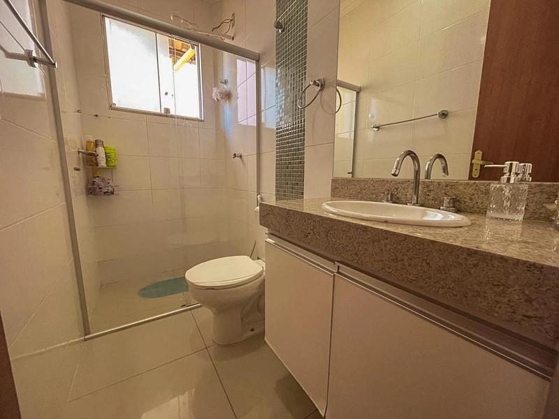 Belíssima Casa Geminada no Bairro Cabral | 250m² Construídos |: 24ª foto da galeria de imagens do imóvel