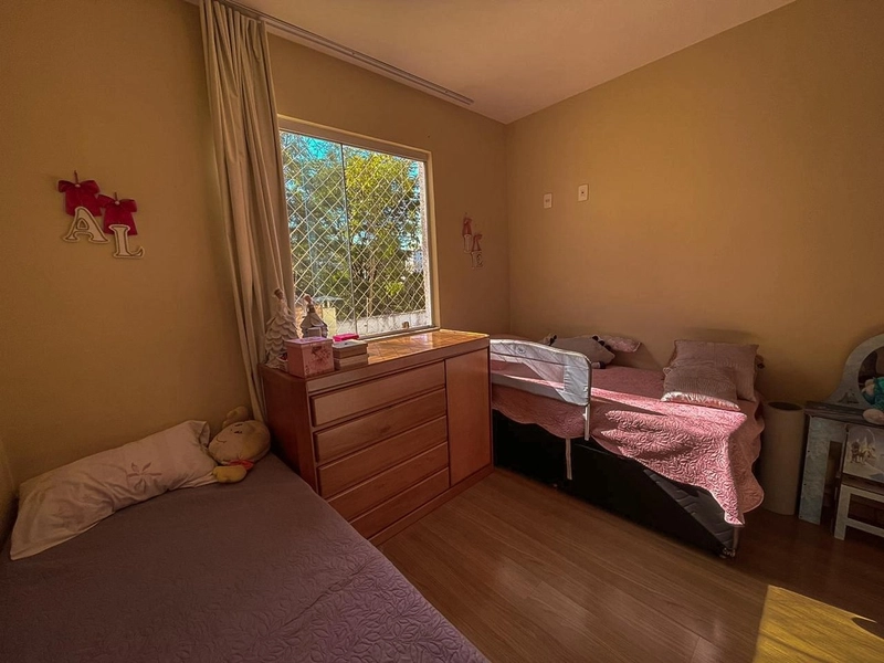 Belíssima Casa Geminada no Bairro Cabral | 250m² Construídos |: 13ª foto da galeria de imagens do imóvel