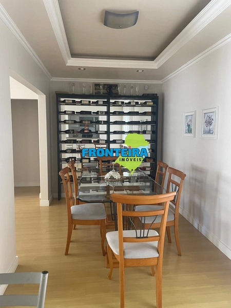 CASA ALTO PADÃO: 14ª foto da galeria de imagens do imóvel