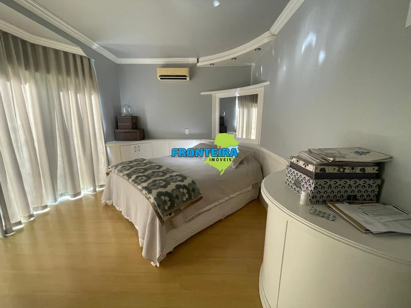 CASA ALTO PADÃO: 10ª foto da galeria de imagens do imóvel