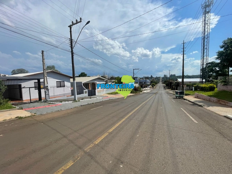 Casa Mista c/Terreno Amplo: 10ª foto da galeria de imagens do imóvel