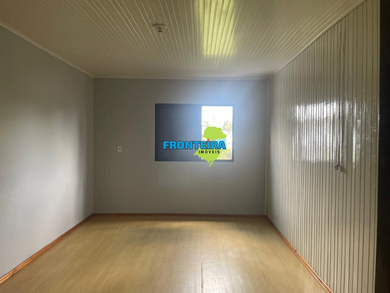 Casa Mista c/Terreno Amplo: 5ª foto da galeria de imagens do imóvel
