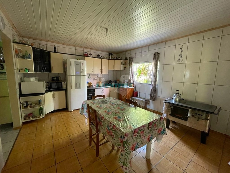 Casa Ampla em Cruzinhas: 5ª foto da galeria de imagens do imóvel